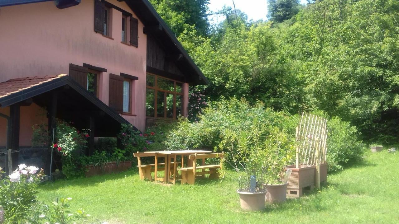 Il Pettirosso Di Giusvalla エクステリア 写真