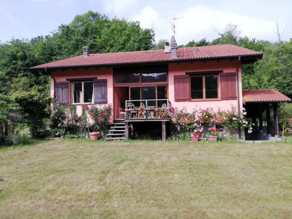 Il Pettirosso Di Giusvalla エクステリア 写真